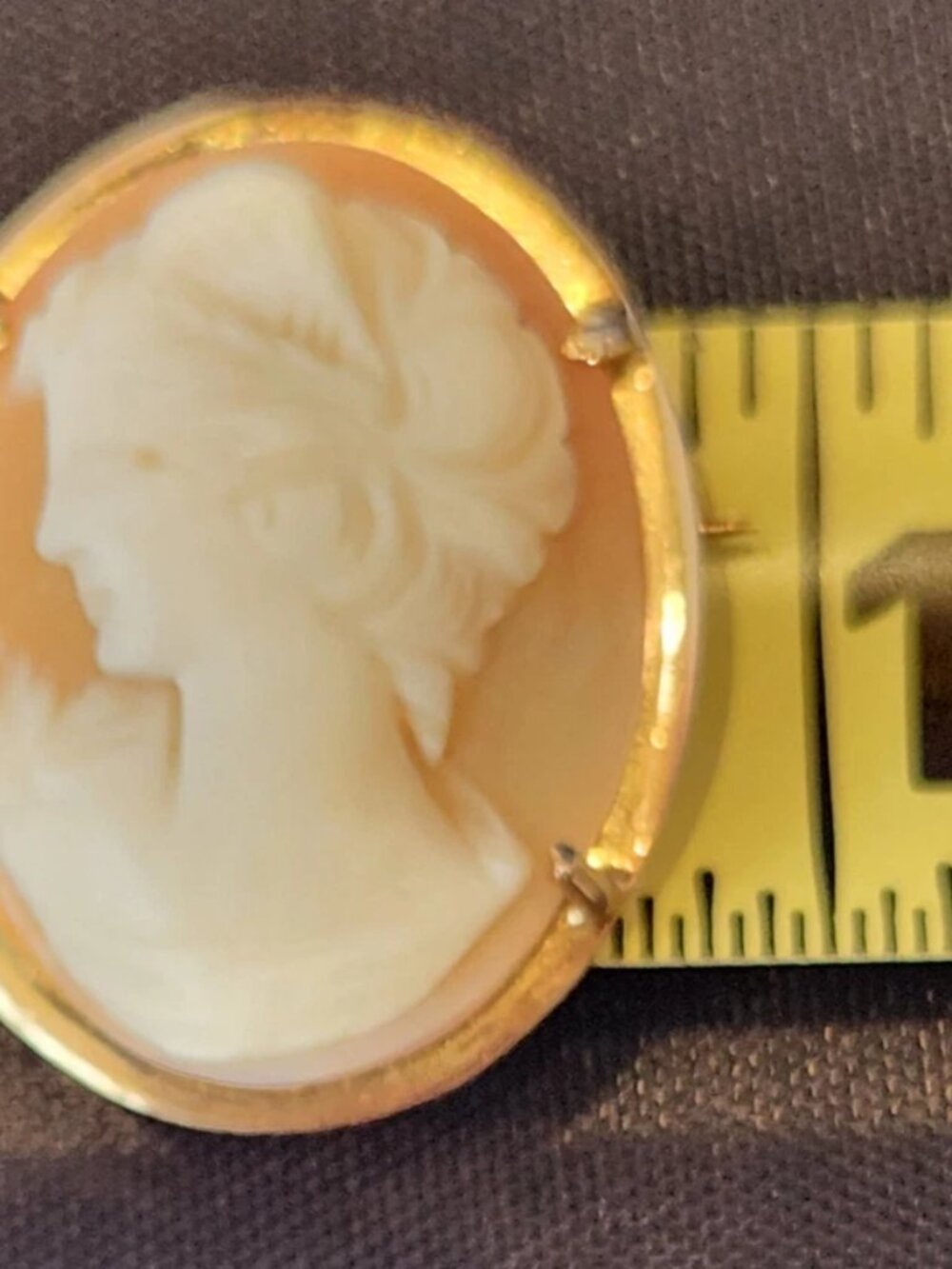 Vintage 750 18K Gold Cameo Brooch Pendant Vicenza Italy Carved Shell Left-Facing - Picture 7 of 16